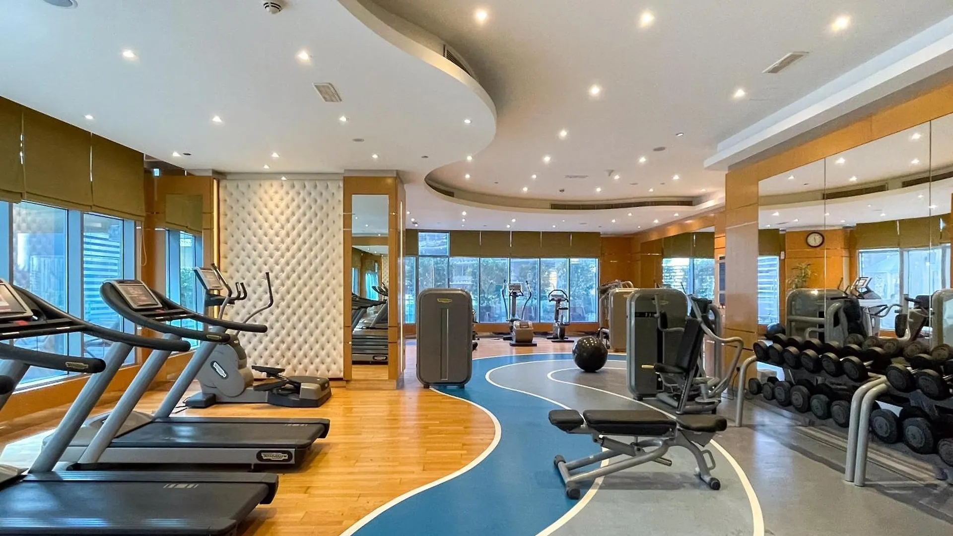 Fancy 3 Bedroom Apartment Right Next To Dubai Mall With Burj View In Downtown Dubai