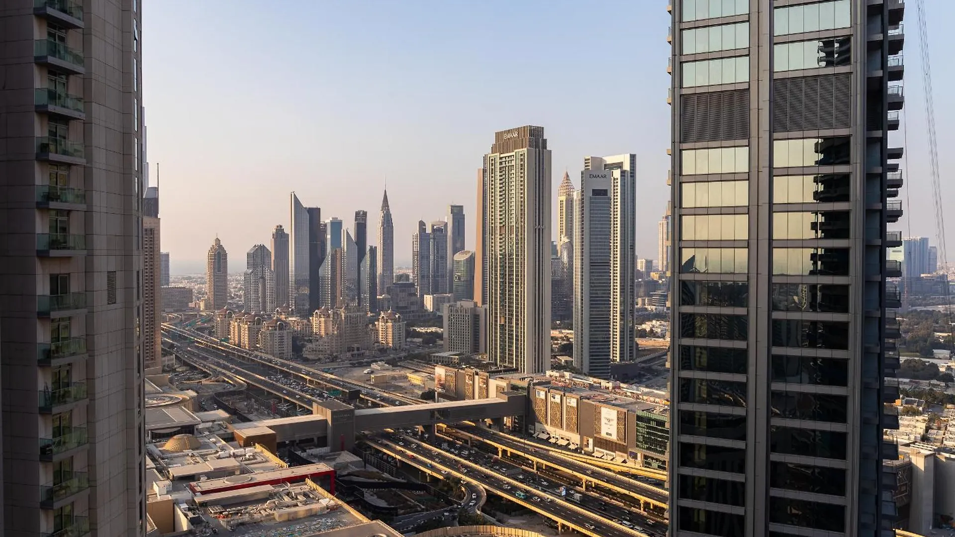 Fancy 3 Bedroom Apartment Right Next To Dubai Mall With Burj View In Downtown Dubai United Arab Emirates