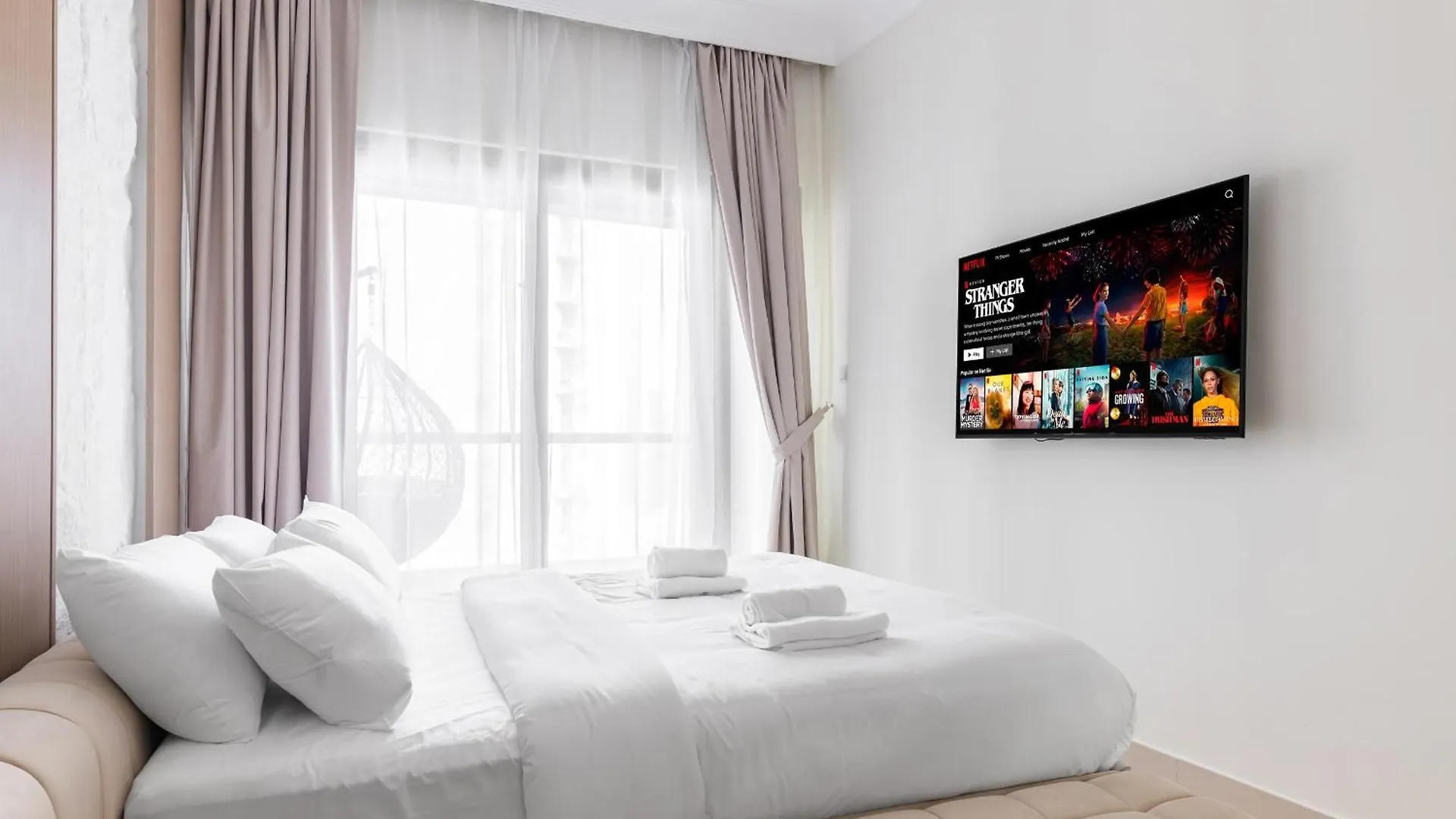 Fancy 3 Bedroom Apartment Right Next To Dubai Mall With Burj View In Downtown Dubai United Arab Emirates